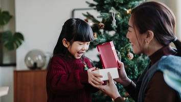 The Best Last-Minute Amazon Holiday Deals to Shop Right Now for Everyone on Your List