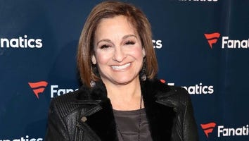 Olympic Gymnast Mary Lou Retton 'Fighting for Her Life' With 'Rare Form' of Pneumonia, Daughter Says