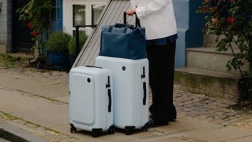 Monos Luggage Sets Are $100 Off Ahead of the Holiday Travel Season, But Only This Weekend