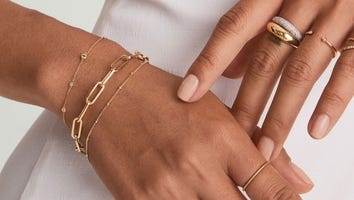 Mejuri’s Biggest Sale of the Year Is Here — Save 20% on Best-Selling Jewelry and Holiday Gifts