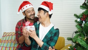 29 Thoughtful Holiday Gifts for Your Husband That Will Make Him Feel Loved