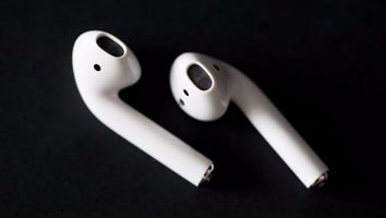 Apple's AirPods 2 Drop to $80 at Amazon's Black Friday Sale