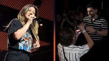 Kelly Clarkson Helps Couple Get Engaged at Las Vegas Show!