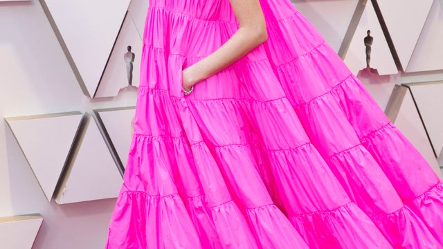 gemma chan pink dress Gemma Chan Heats Up 2019 Oscars Red Carpet in Dramatic Hot Pink Gown