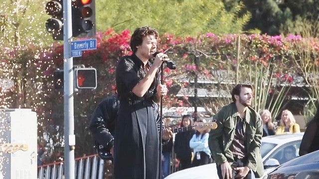 Watch Harry Styles Stop Traffic in Hollywood for Crosswalk Concert 