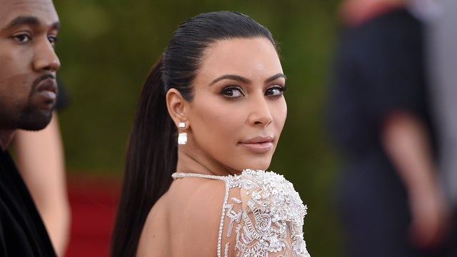 Kim Kardashian's Selfie Stunners