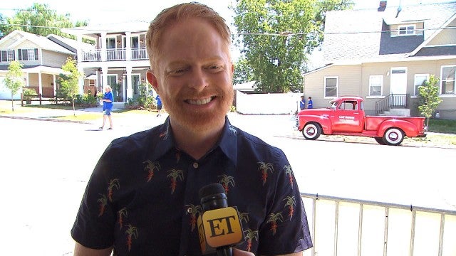 Jesse Tyler Ferguson Puts on His Hard Hat for New Hosting Gig (Exclusive) 