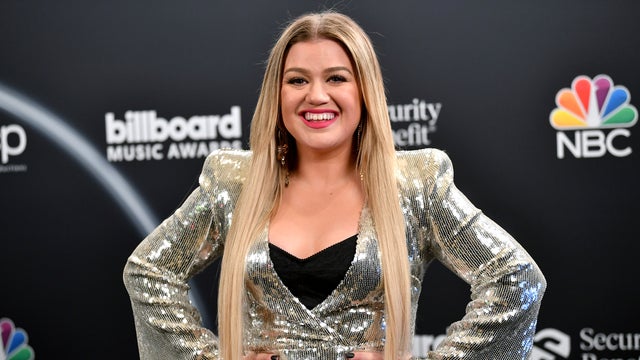 2020 Billboard Music Awards: Red Carpet Arrivals