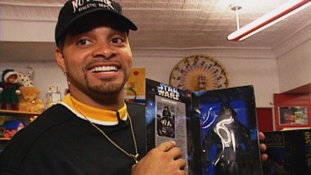 ‘Jingle All the Way’s Sinbad Gives Toy Store Tour: His Epic Shopping Story (Flashback)