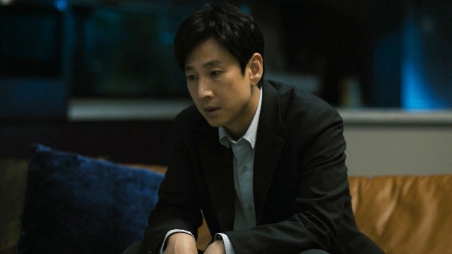 Here's Your First Look at Apple TV+'s Korean-Language Thriller 'Dr. Brain'!