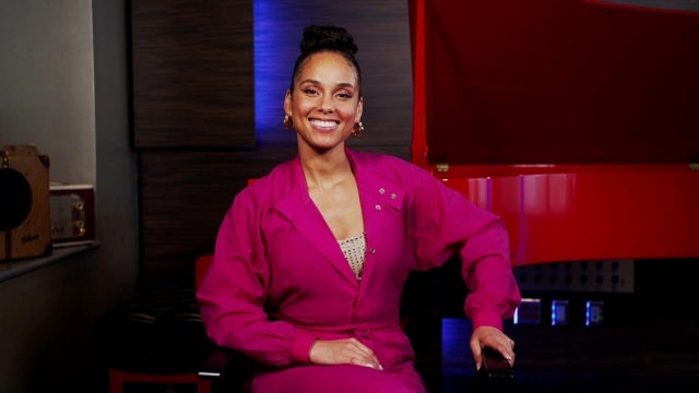  Alicia Keys Reveals Secret to Her Marriage With Swizz Beatz and New Book 'Girl on Fire' (Exclusive)