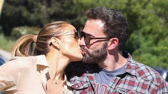 Jennifer Lopez and Ben Affleck Share a Kiss in Latest PDA 