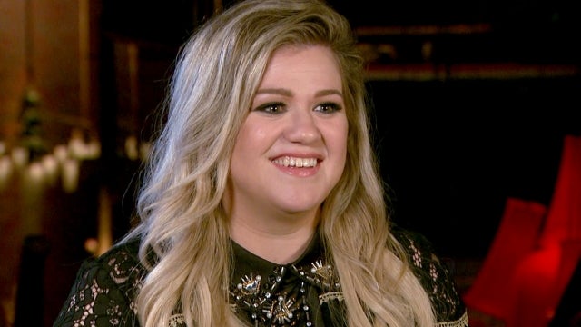 Kelly Clarkson Divorce-Inspired Singles ‘Me’ and ‘Mine’ Address Brandon Blackstock Split