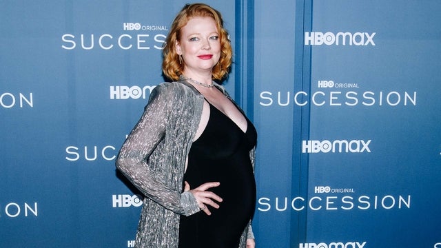 'Succession' Star Sarah Snook Welcomes First Child