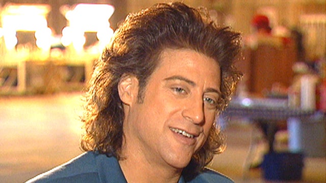 Richard Lewis Exclusive Interviews, Pictures & More Entertainment