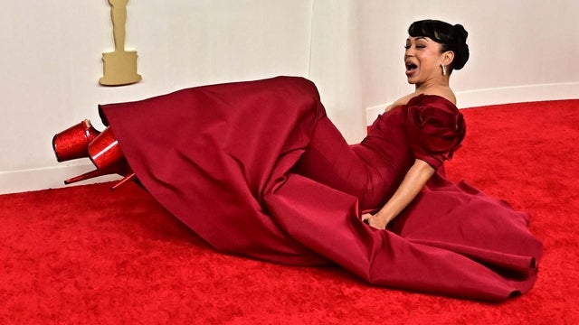 Oscars 2024: Watch Liza Koshy Fall on the Red Carpet