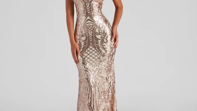 The Best Prom Dresses of 2024 to Shop Online: Find Prom Gowns From Windsor,  Revolve, Lulus and More | Entertainment Tonight