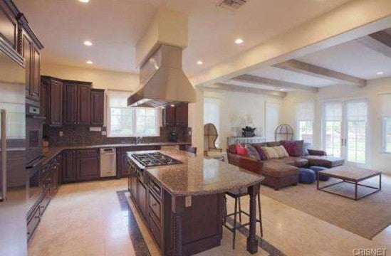 Inside Kylie Jenners New 27 Million Mansion Is She Too Young To