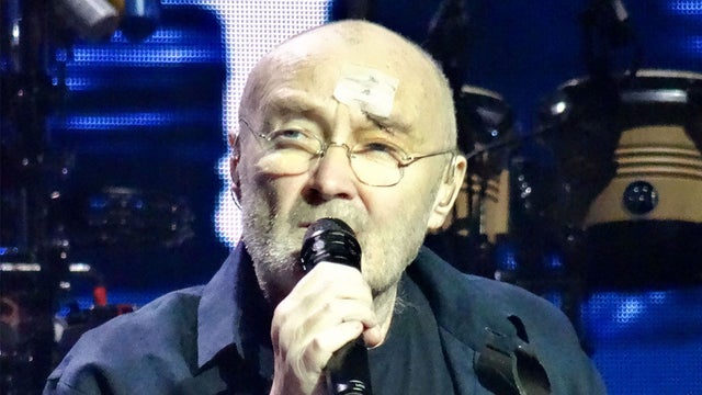 Phil Collins Bids Farewell to Fans at Final Genesis Concert | Entertainment  Tonight