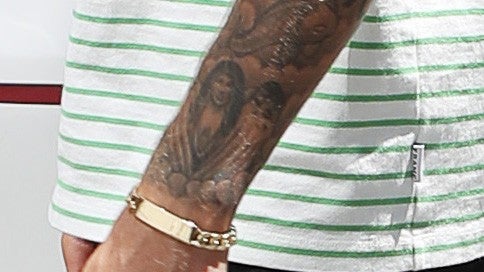 An S for Selena!!!' Justin Bieber fans speculate latest tattoo is secret  tribute to ex Selena Gomez | Daily Mail Online
