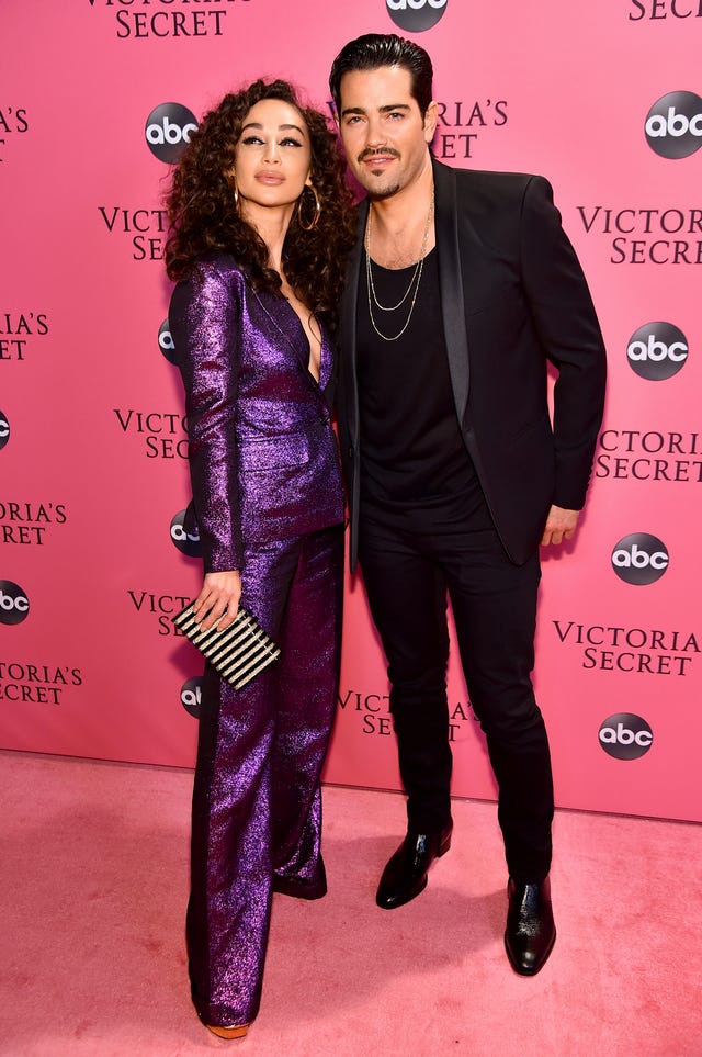 Cara Santana and Jesse Metcalfe at vs fashion show
