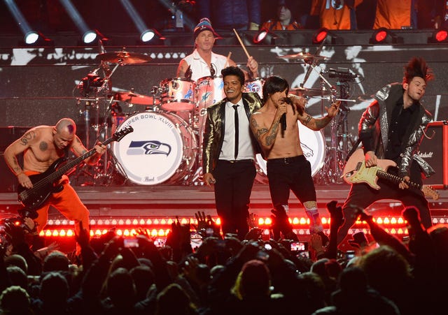 ) Flea, Chad Smith, Bruno Mars, Anthony Kiedis and Josh Klinghoffer perform during the Pepsi Super Bowl XLVIII Halftime Show