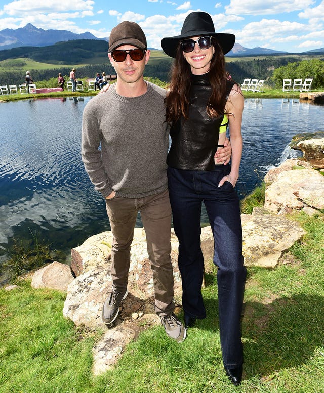 Jeremy Strong and Anne Hathaway