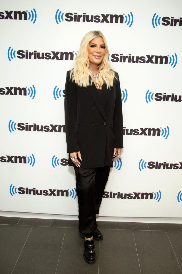 Tori Spelling poses at SiriusXM Studios