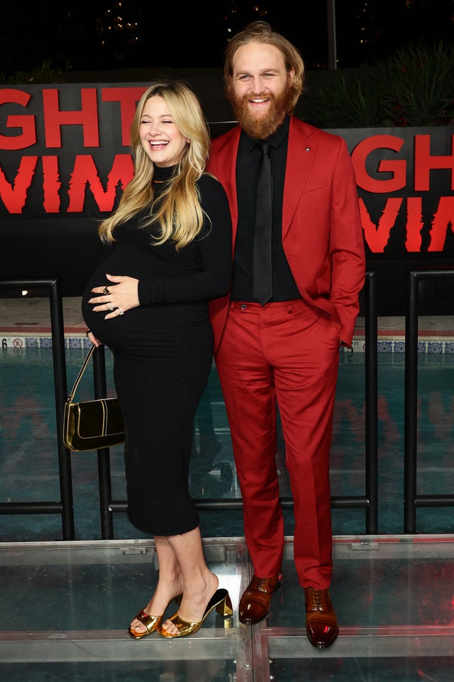 Meredith Hagner dan Wyatt Russel