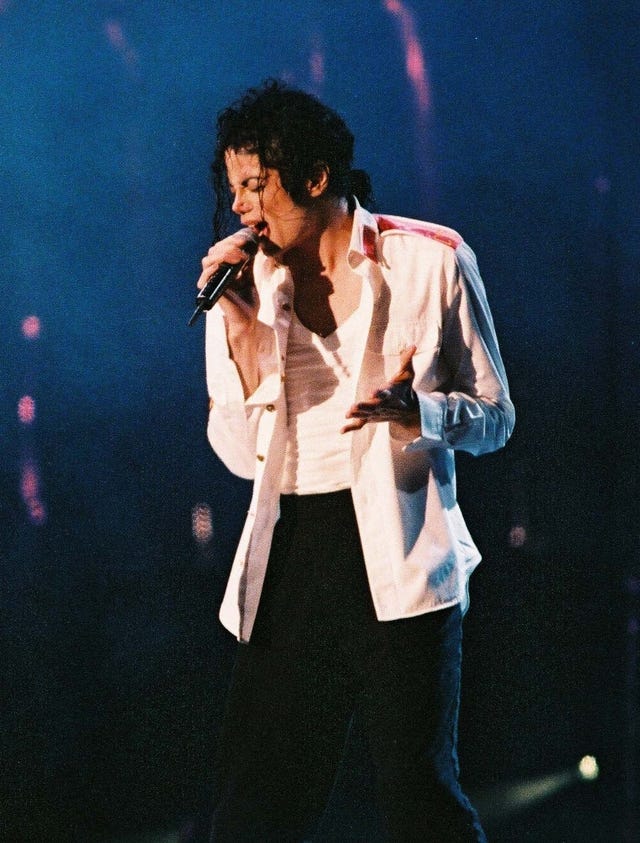 michael jackson dangerous tour