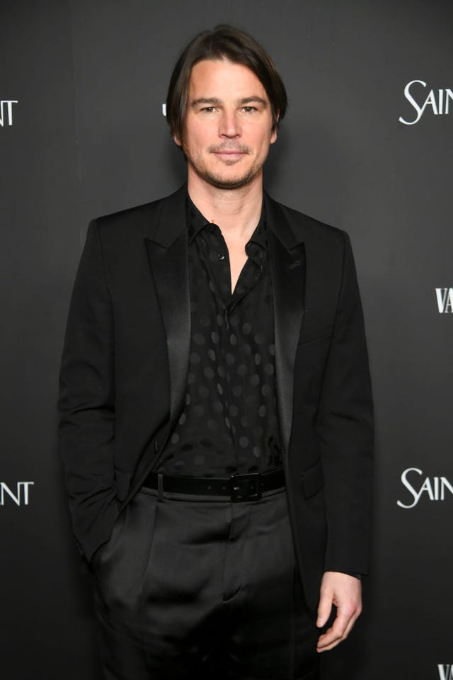Josh Hartnett at the Vanity Fair x Saint Laurent x NBCUniversal "Oppenheimer" Film Toast held on March 8, 2024 in Los Angeles, California.