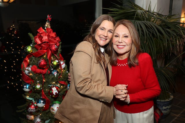Drew Barrymore and Marlo Thomas