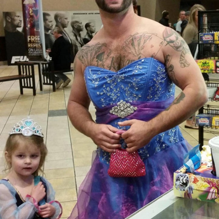 Coolest Uncle Ever Wears a Princess Dress So His Niece Wouldn't Feel Embarrassed to Wear Hers | Entertainment Tonight Coolest Uncle Ever Wears a Princess Dress So His Niece Wouldn't Feel Embarrassed to Wear Hers | Entertainment Tonight