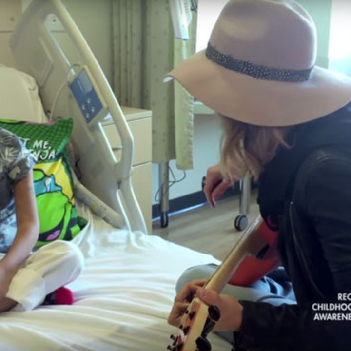 Rachel Platten Sings 'Fight Song' With Inspiring 7-Year-Old Cancer Patient