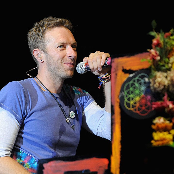 Chris Martin Pays Tribute to George Michael With Performance of 'Last Christmas' at Homeless Shelter