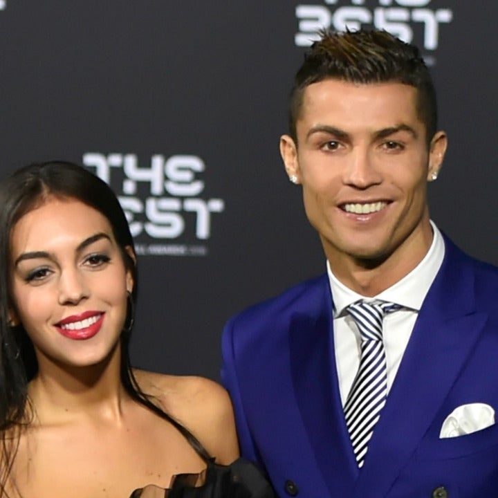 Cristiano Ronaldo Shares Sweet Family Pic of Pregnant Girlfriend With His Kids