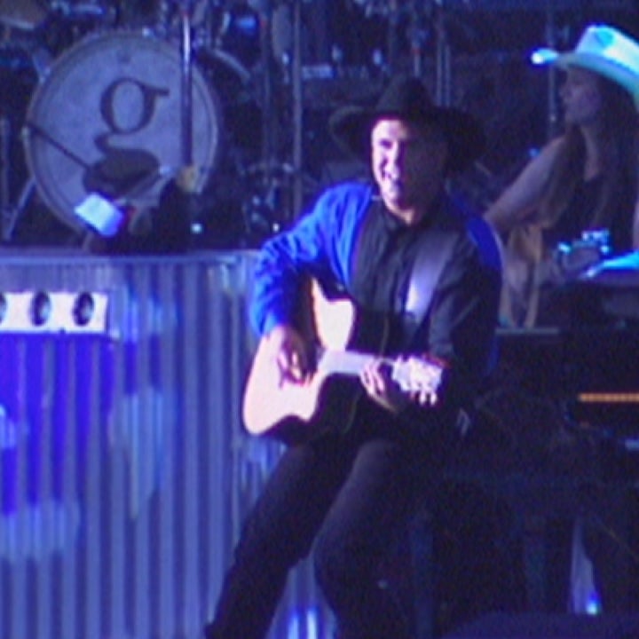 FLASHBACK: Garth Brooks Makes History With 1997 Central Park Concert