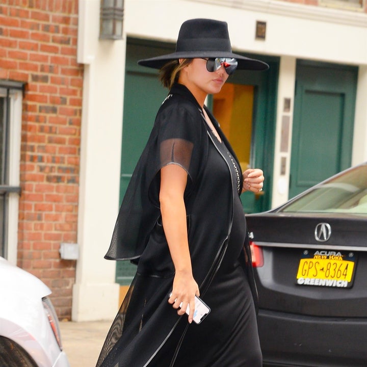 Pregnant Chrissy Teigen Slays in All-Black Outfit Channeling Beyonce: Pic!
