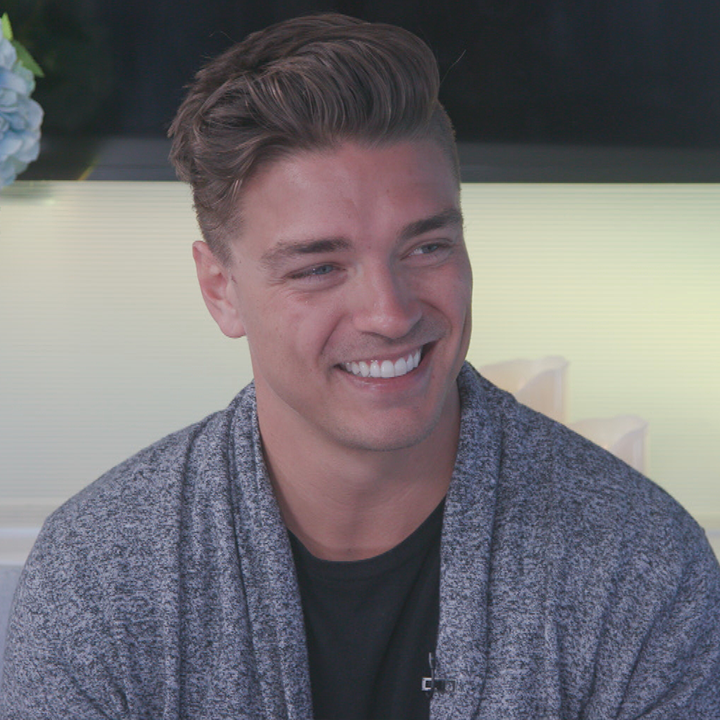 Why 'Bachelor in Paradise' Alum Dean Unglert Is Now Living in a Van (Exclusive)