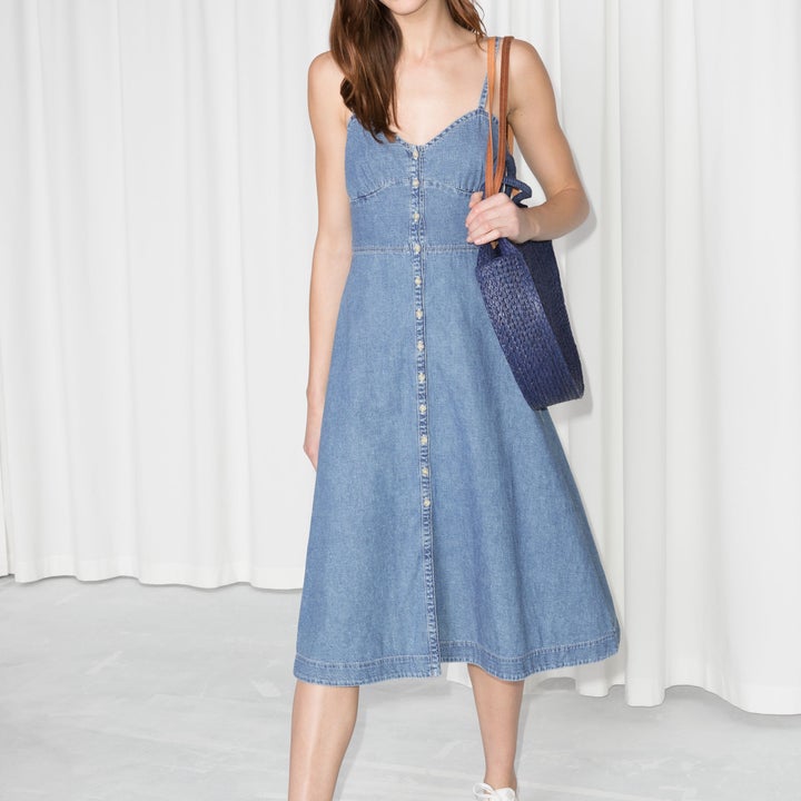 meghan denim dress Meghan Markle Just Wore a 44 Bag and Denim Dress