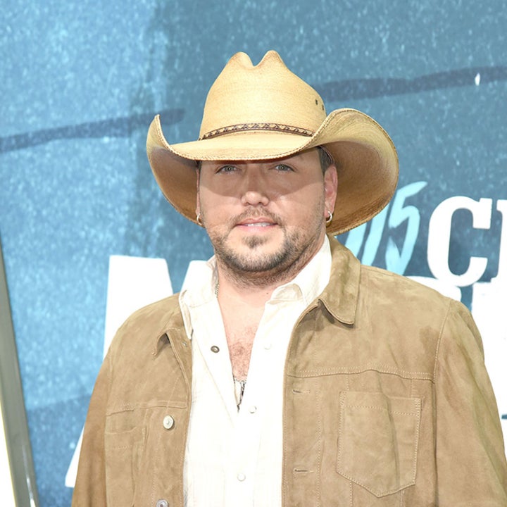 Jason Aldean Pays Tribute to Victims and Survivors 1 Year After Las Vegas Shooting