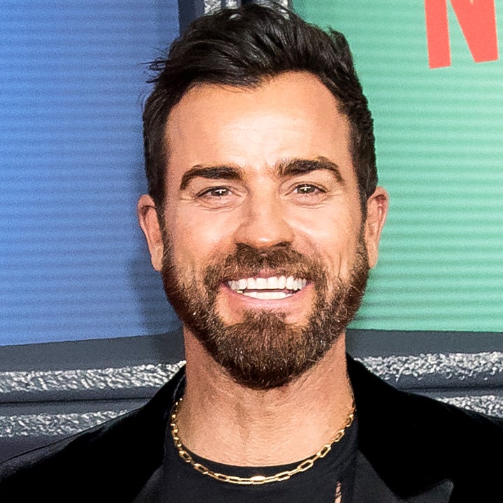 Justin Theroux Jokes About a 'New Couple Alert' After Posing With Ruth Bader Ginsburg