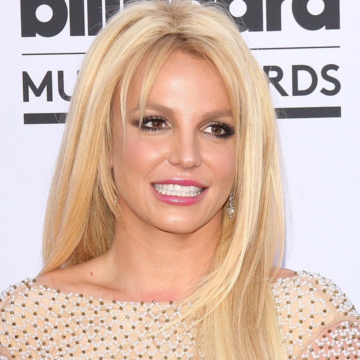 Britney Spears Does Yoga in Bikini a Week After Leaving Treatment 