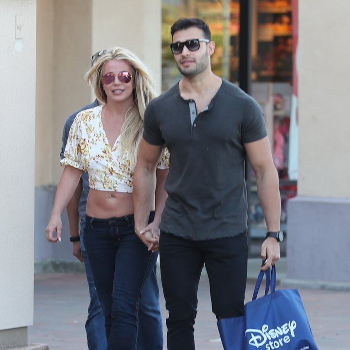 Britney Spears and Boyfriend Enjoy Shopping Trip As She Focuses on Her Wellbeing