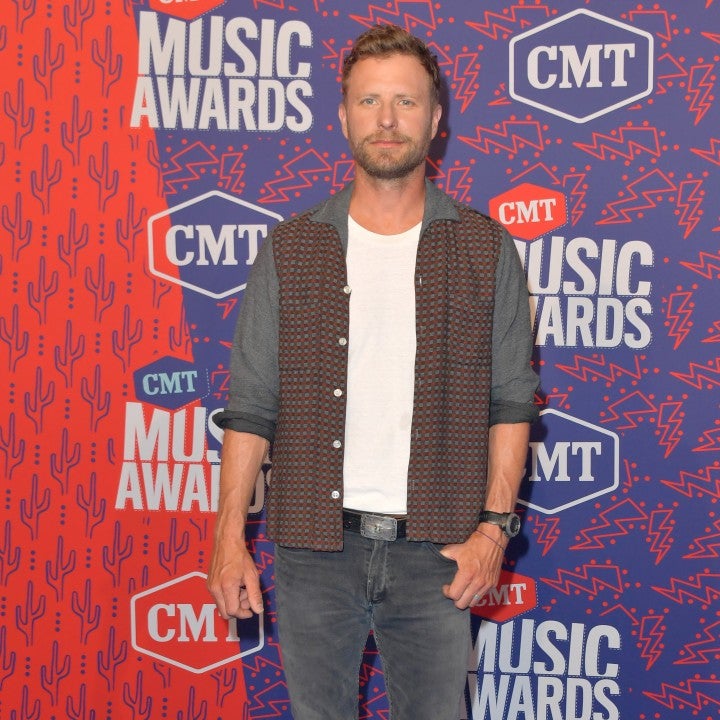 Dierks Bentley Performs Tribute to Granger Smith Following Tragic Death of His Son