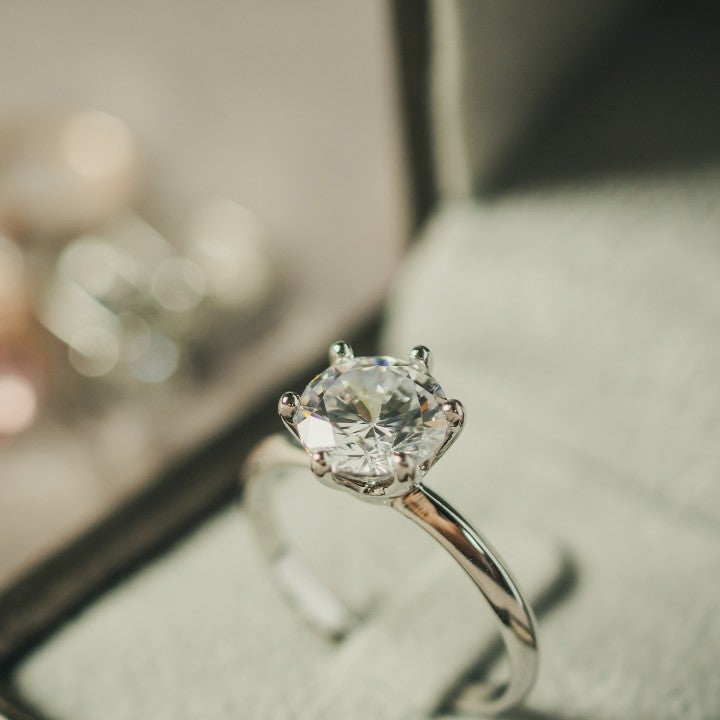 How to Buy an Engagement Ring, According to Diamond Experts