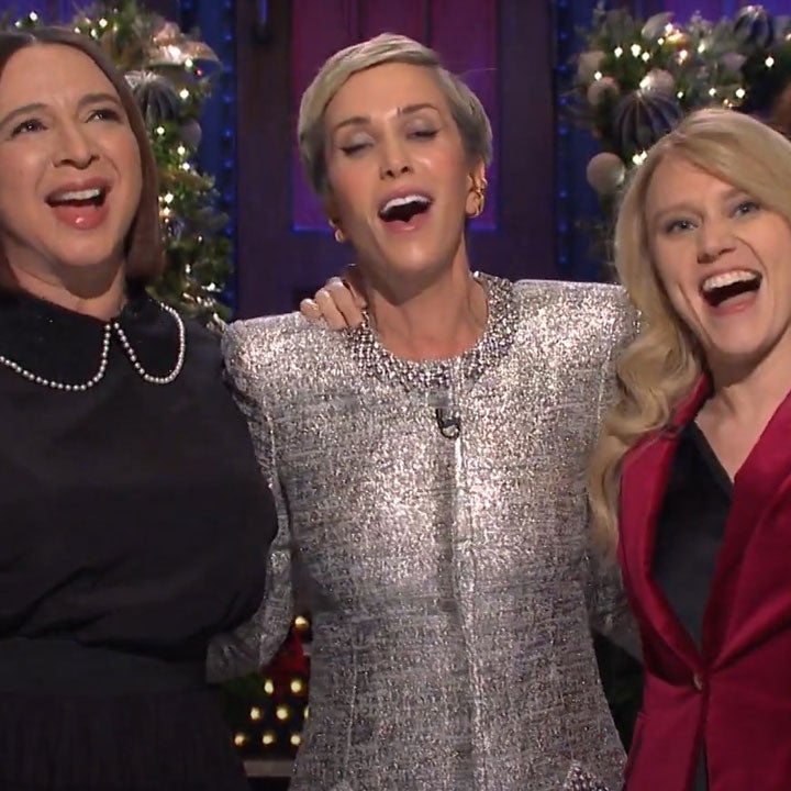 'Saturday Night Live': Kristen Wiig Makes Triumphant Christmas Return