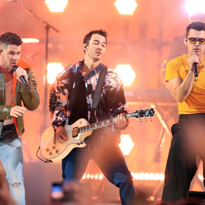 Jonas Brothers Close Out 2021 BBMAs by Performing a Medley of Hits