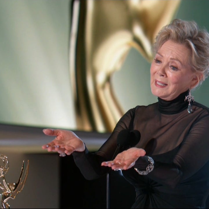 Jean Smart Dedicates Best Actress Comedy Emmy Win to Late Husband