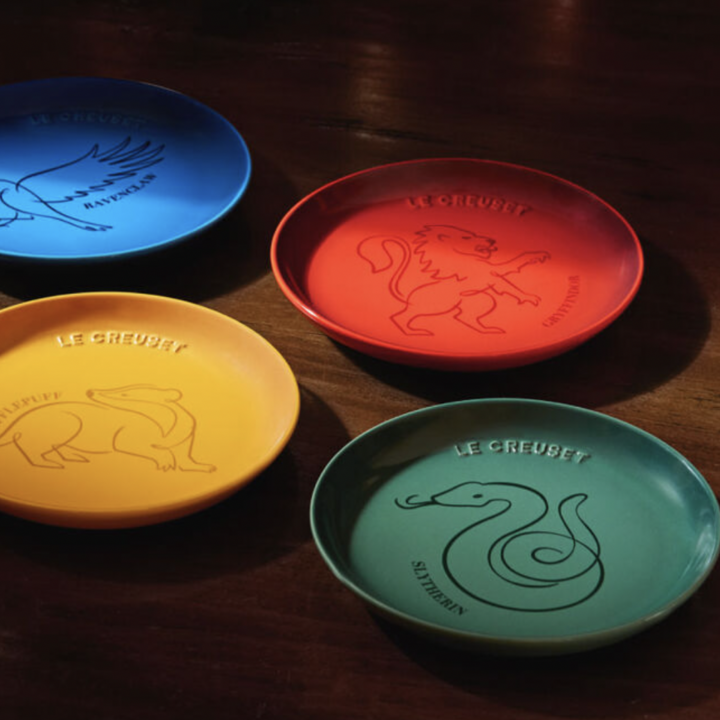 Le Creuset has a new Harry Potter range with a Hogwarts Express